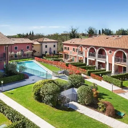 Apartament Gardalakehome *